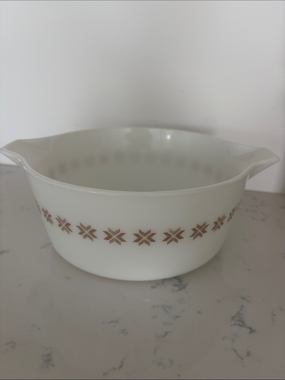 Pyrex Vintage Town & Country Serving Bowl - White